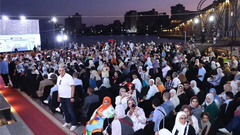محافظ دمياط يُكرم أوائل الشهادات العامة والفنية والأزهرية 