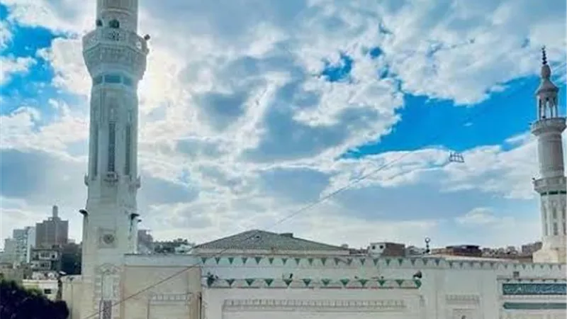 مواقيت الصلاة في محافظة السويس اليوم الاثنين 15سبتمبر 2025
