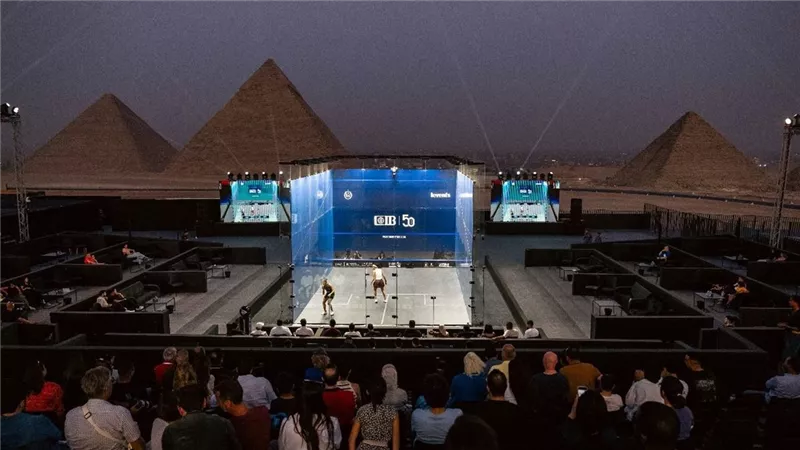 مصر تهيمن على دور الـ16 في بطولة CIB المفتوحة للإسكواش تحت أنظار الأهرامات 