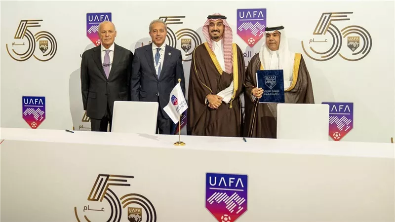 أبو ريدة نائبا أول لرئيس الاتحاد العربي لكرة القدم