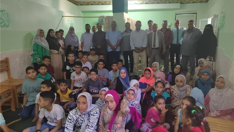 فيها حاجة حلوة.. مدير مدرسة مسيحى يقرر تنظيم حفلة لتكريم حفظة القرآن الكريم