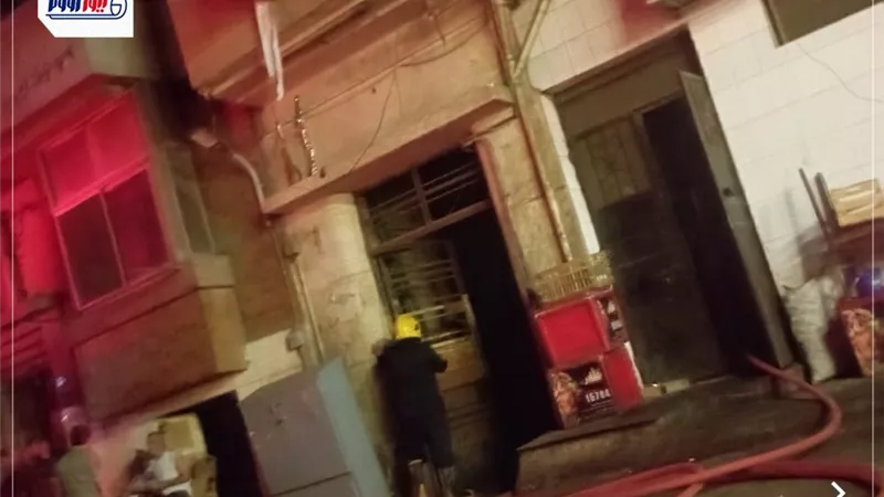 السمك ولع.. السيطرة على حريق مطعم «الشيف صابر» بالدقي (صور)