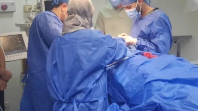 إنقاذ حياة طفل 5 سنوات بعد إصابتة بنزيف بالمخ وكسر بالجمجة إثر حادث بالبحيرة