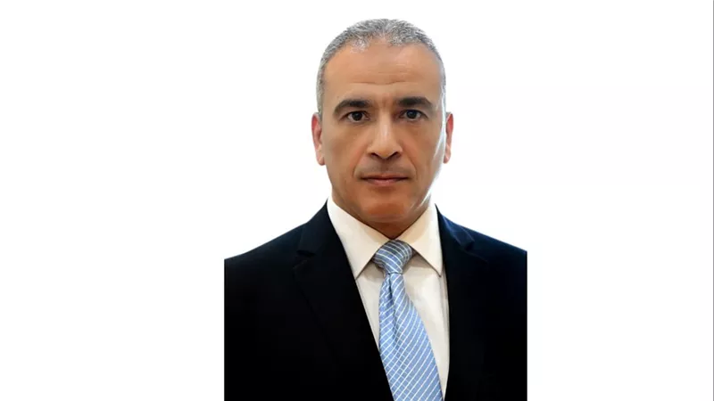 قرار جمهوري بتعيين علاء الشريف أمينًا عاما لمجلس الوزراء لمدة عام