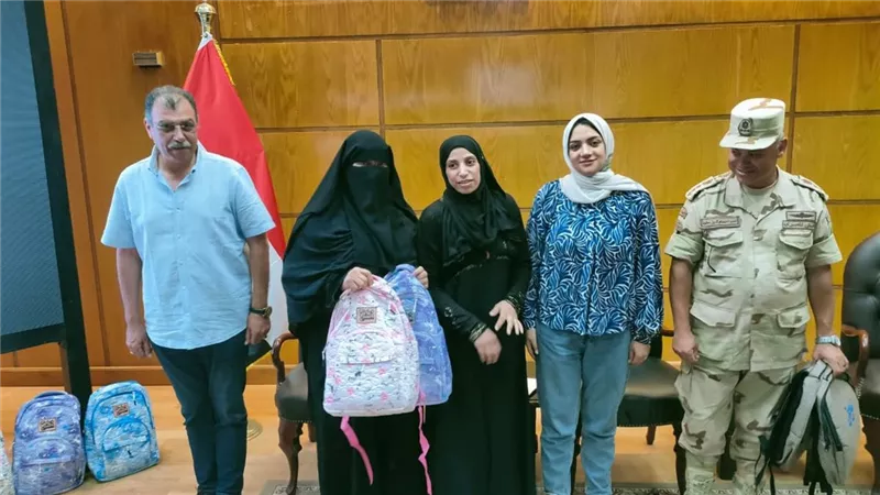 نائبة محافظ القليوبية تُشارك في احتفالية توزيع شنط مدرسية على 200 طالب