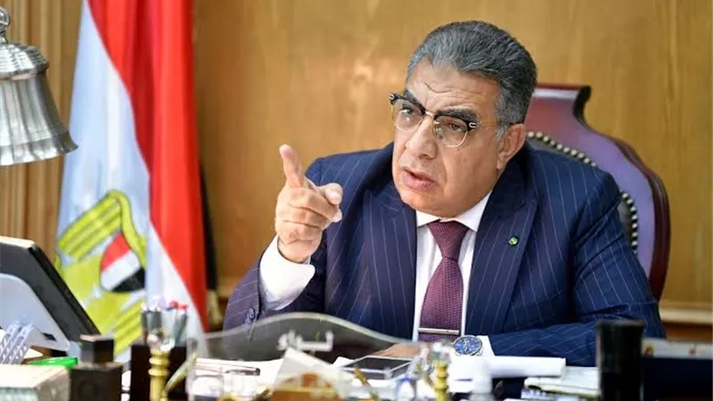 القمامة تحاصر قرية طبل بدمياط.. والأهالي: هنموت من الأمراض