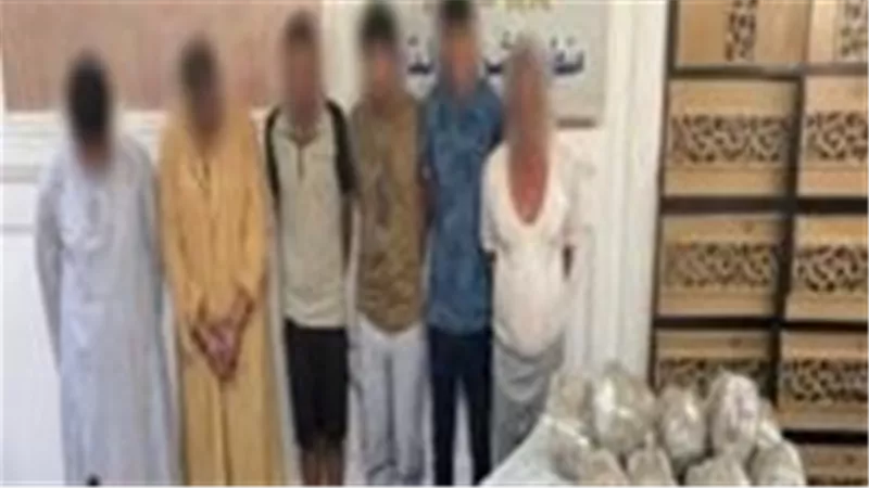 الأمن يداهم بؤرا إجرامية من جالبي السم الأبيض والأسلحة النارية بعدة محافظات