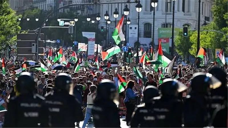 الخارجية الإسبانية تستدعي القائم بأعمال السفارة الإسرائيلية بمدريد