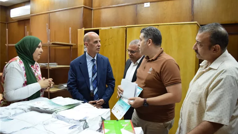 رئيس جامعة بني سويف يتفقد الحرم الجامعي استعدادًا للعام الدراسي الجديد