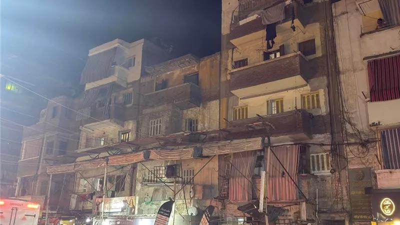 إصابة سيده في انهيار شرفة عقار بحي غرب الإسكندرية 