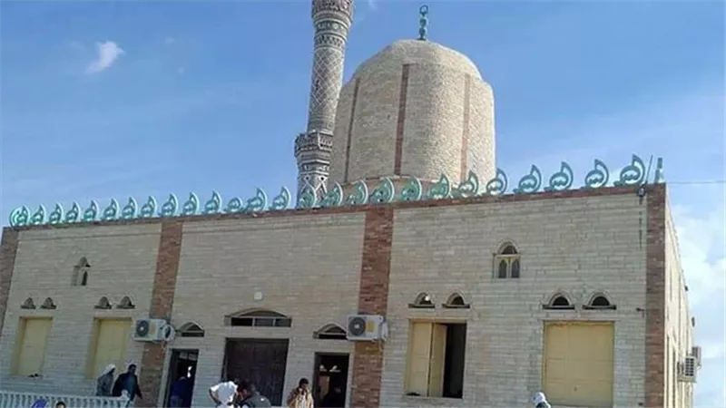 مواقيت الصلاة في محافظة السويس اليوم الخميس 18 سبتمبر 2025