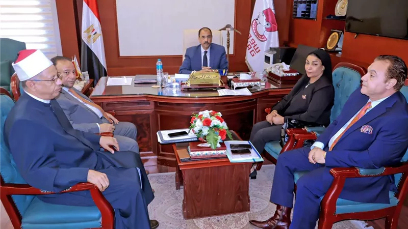 لمواجهة الفكر المتطرف.. محافظ سوهاج يعلن انطلاق مبادرة 