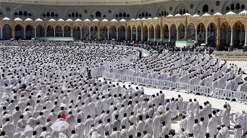 خطيب المسجد الحرام: أكثروا من قول لا إله إلا الله فإنها مفتاح الجنة