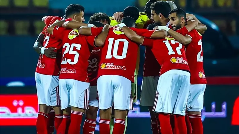 أحمد حسن: الإفراج عن مستحقات لاعبي الأهلي حال الفوز على الزمالك