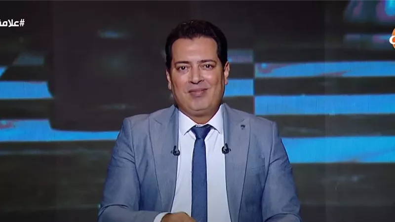 مذيع يشعل النار في لسانه على الهواء لتفنيد خدعة “البشعة” بالصعيد.. فيديو