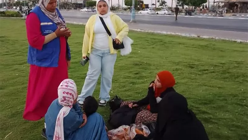 حملة نشر الوعي الصحي بأهمية طب الفم والأسنان تواصل عملها في السويس