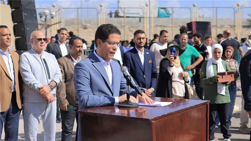 رئيس جامعة بنها يشهد إحتفالية بدء العام الدراسي الجديد وتحية العلم