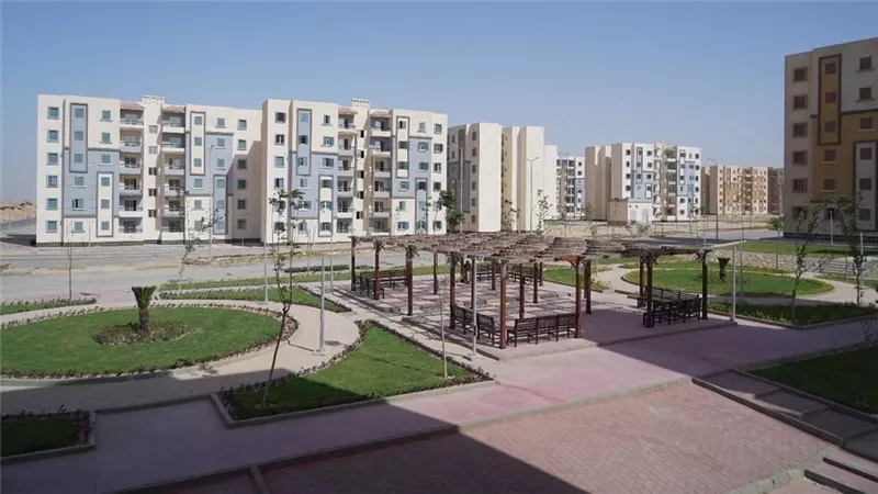 «المتزوجون ويعولون».. «الإسكان» تعلن بدء إرسال رسائل «سكن لكل المصريين 7»