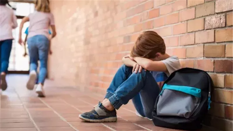 أستاذ علم اجتماع: غياب دور الأسرة وضعف الخطاب الديني أبرز أسباب التنمر