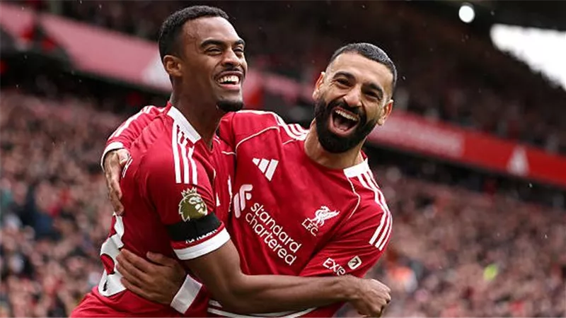أسطورة لا تتوقف.. الملك محمد صلاح يحلق في سماء البريميرليج بإنجاز جديد