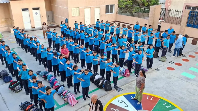 مدارس السويس تستقبل الصفوف الأولي من المراحل الدراسية  