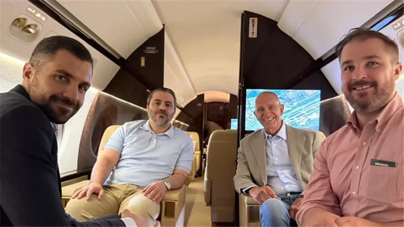 في طائرة خاصة ..العلاقات الأمريكية السورية تتخذ منعطفًا جديدًا برعاية الشيباني