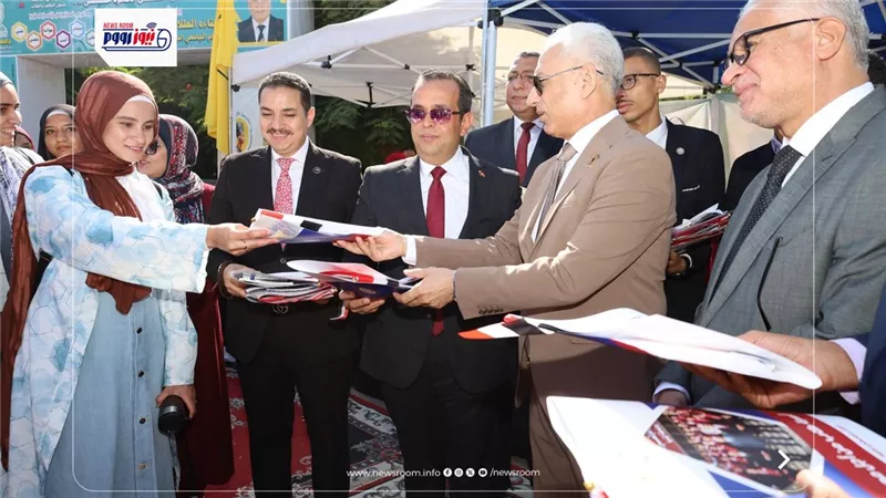 جامعة المنيا تستقبل طلابها في أول أيام العام الجامعي بأجواء احتفالية وترحيب