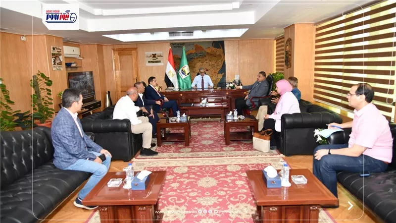  الأنصاري يشدد على تكثيف حملات النظافة ورفع الإشغالات بمختلف أنحاء المحافظة