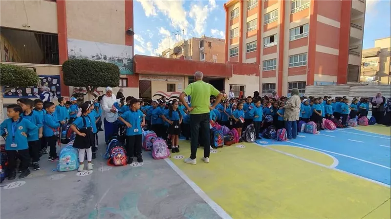استبعاد مدير مدرسة بالخصوص بعد تداول فيديو لطالبة ترقص داخل الحرم المدرسي