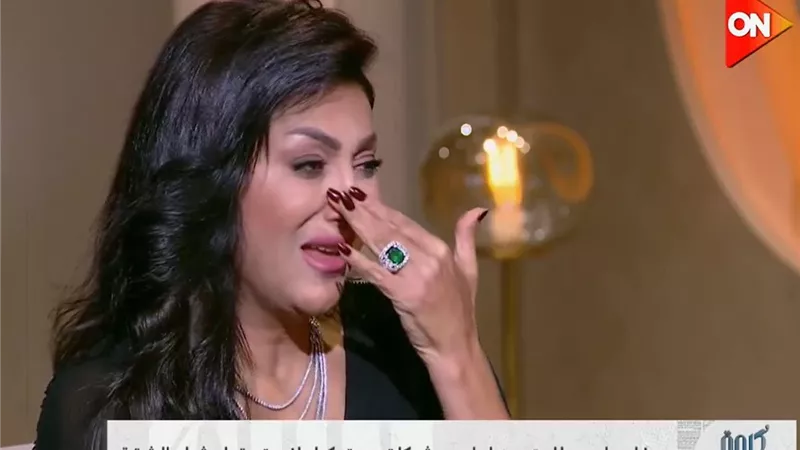 وفاء عامر معلقة على أزمتها الأخيرة: الناس بتحضني وتبوسني في الشارع| فيديو 