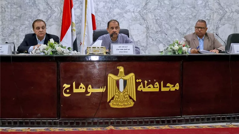 سوهاج تستعرض تقارير حصر مباني الإيجار القديم تمهيدًا لتطبيق القانون الجديد
