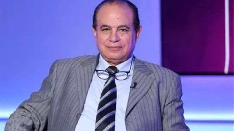 وزير الثقافة يُكلف أحمد مجاهد مديرًا تنفيذيًا لمعرض القاهرة الدولي للكتاب