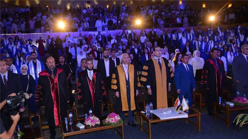 «أسيوط» تحتفل بتخريج الدفعة الحادية عشرة 2024/2025 من طلاب الجامعة المصرية
