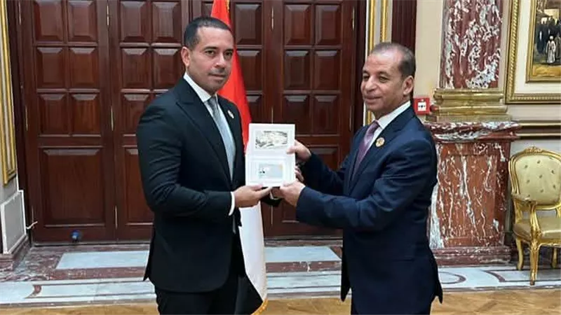 محمد زكي بعد تسلم الكارنيه: ملفات التعليم والصحة والاقتصاد تتصدر أولوياتي