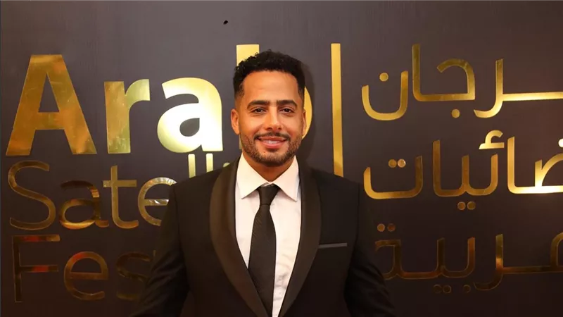 عصام السقا وأناقة ملهمة للرجل المصري.. شاهد أجمل إطلالاته