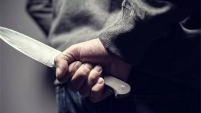 زوجة الأب المنتحر وقاتل ابنته بالإسكندرية: زوجي مبعد بجلسه عرفية بسبب سلوكه