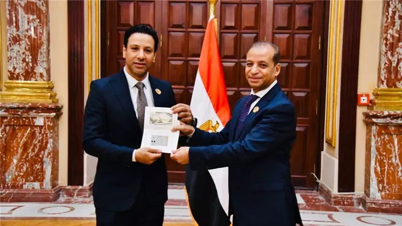  النائب أحمد طرمان يتسلم كارنيه عضوية مجلس الشيوخ 