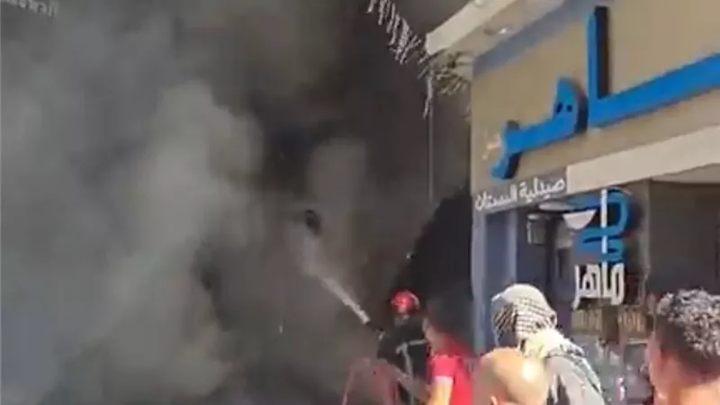 الحماية المدنية تسيطرعلى حريق نشب بمحلات شرق الإسكندرية 