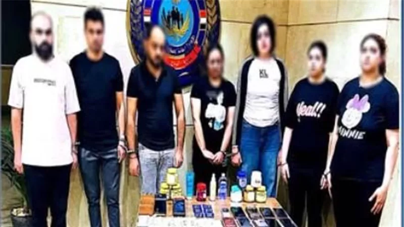 تنكر في ثوب أنثى.. مفأجاة مثيرة أثناء مداهمة الأمن وكر المتعة بالعجوزة 