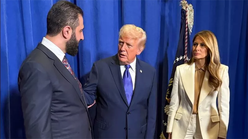 بحضور ميلانيا.. الشرع يلتقي ترامب على هامش اجتماعات الأمم المتحدة (صور)