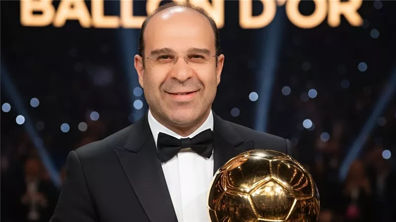 عصام الشوالي يمازح جمهوره ويكشف من سيفوز بالكرة الذهبية الموسم المقبل