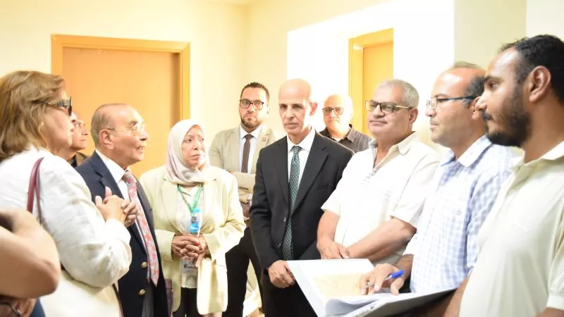 رئيس جامعة بني سويف يوجه بتشكيل لجنة لوضع خطة لتأهيل ذوي الإعاقة