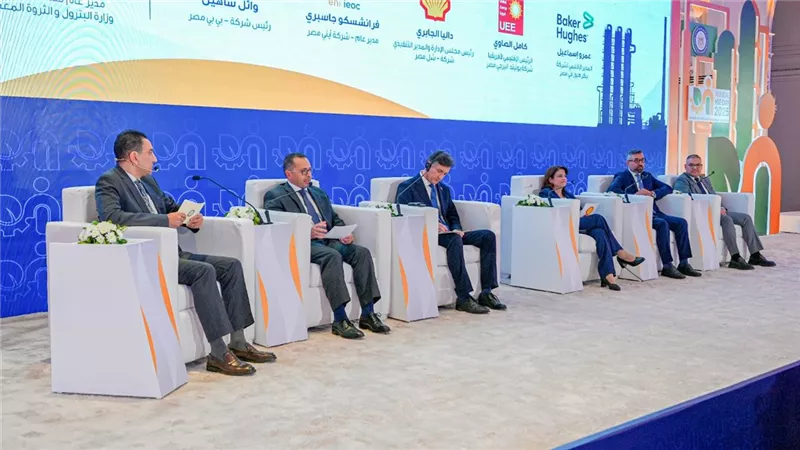 حماية خطوط البترول والغاز.. أهم الموضوعات التي ناقشها يوم السلامة بالقطاع