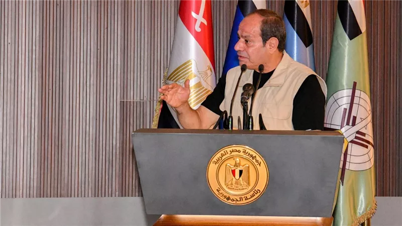 السيسي : شباب مصر هم الزرعة التي نبني عليها مستقبل الوطن 