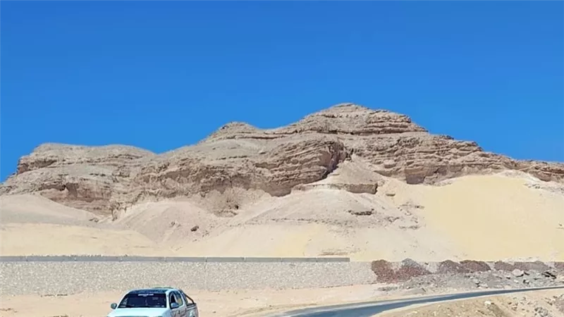 30 مليون جنيه لتطوير طريق دير القصير محور ديروط شرق النيل بأسيوط