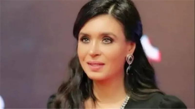 المستشار القانوني للفنانة دينا:اتخاذ الإجراءات القانونية ضد محامٍ أساء لسمعتها