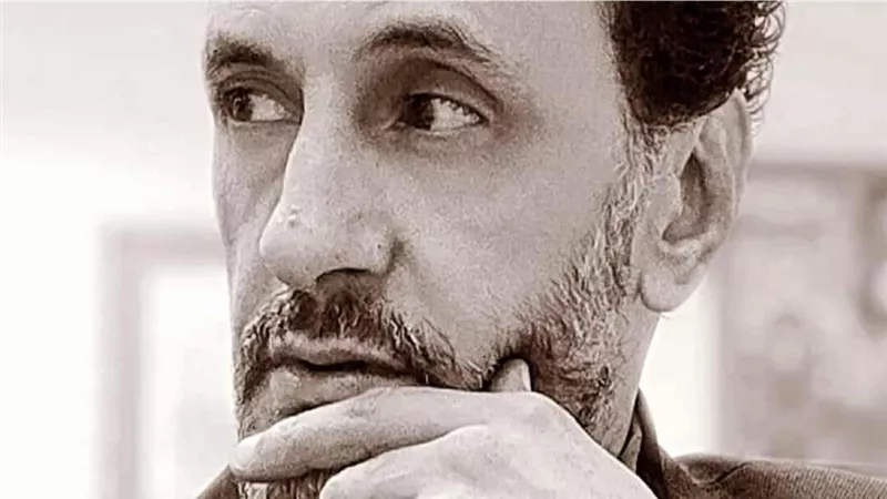 بالعناية المركزة.. مناشدات لوزير الثقافة لإنقاذ الفنان أحمد الضوي 