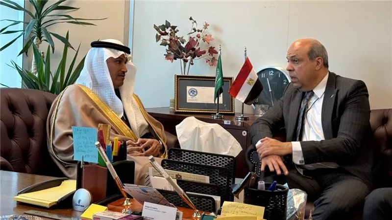 مصر والسعودية تبحثان سبل تعزيز التعاون في مجال الطيران المدني 