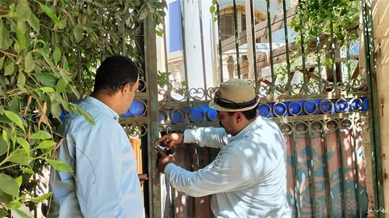 جهاز مدينة الشروق ينفذ قرارات غلق وتشميع لمبانٍ ومنشآت مخالفة