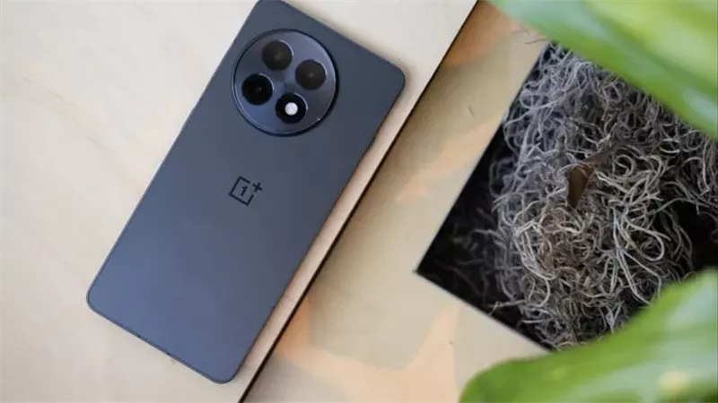 هواتف OnePlus تواجه تهديد أمني جديد.. رسائلك النصية مهددة بالاختراق